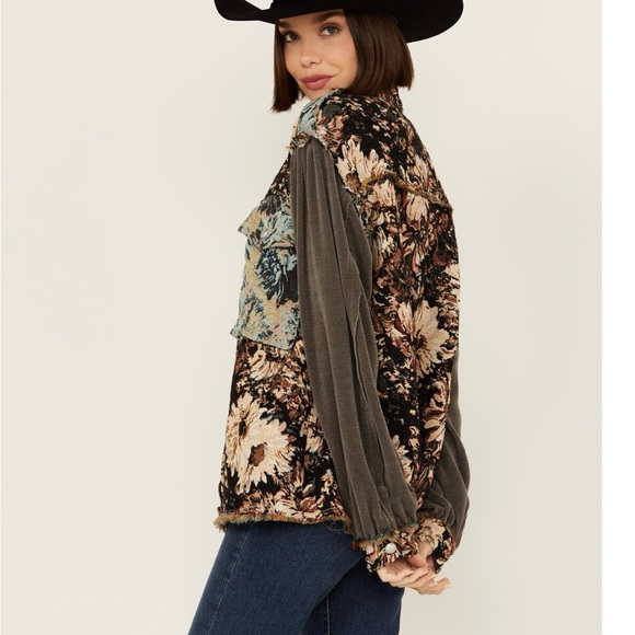 New POL Women's Floral Long Sleeve Shacket Sz small - Picture 2 of 6